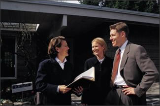 Hire a Professional Real Estate Agent